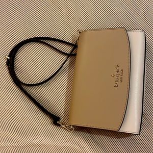 Cross body Kate spade, super cute & great for dates or clubs